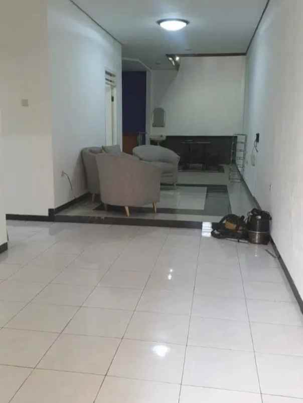 dijual rumah nirwana eksekutif wonorejo