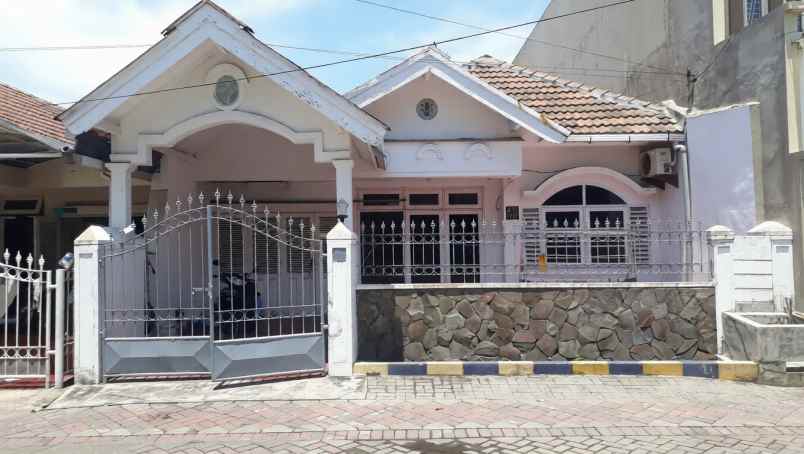 dijual rumah nirwana executive