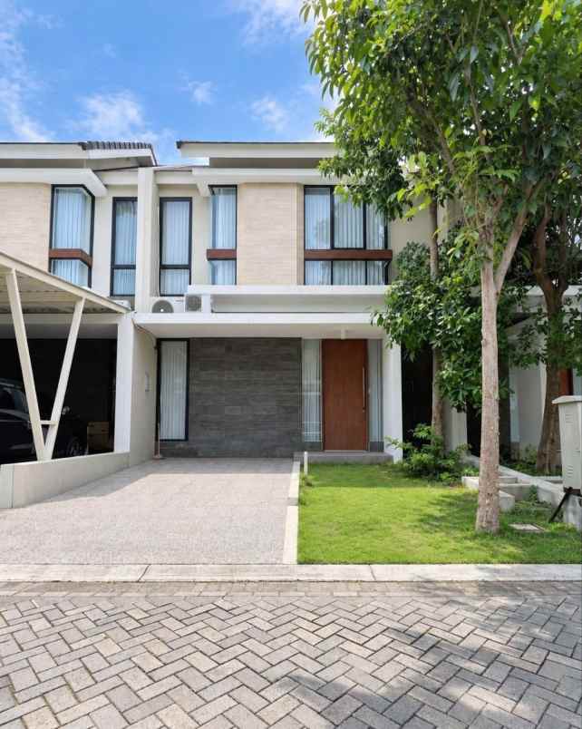 dijual rumah northwest lake citraland