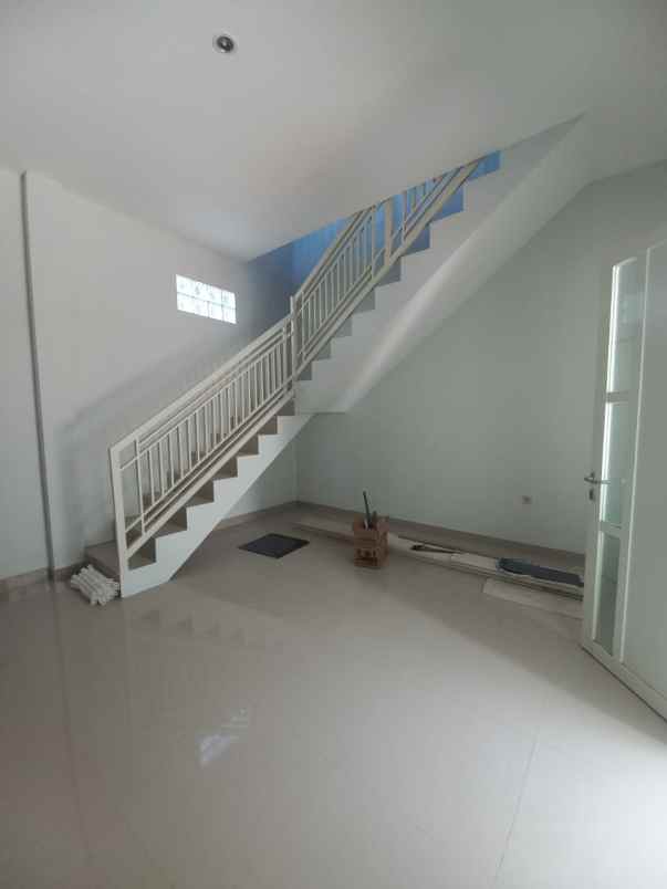 dijual rumah pagesangan