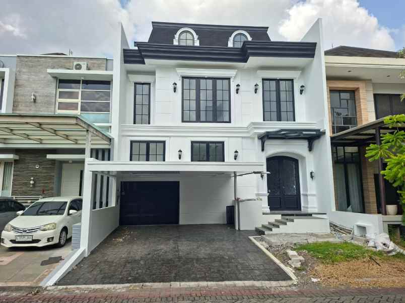 dijual rumah pakuwon indah the mansion