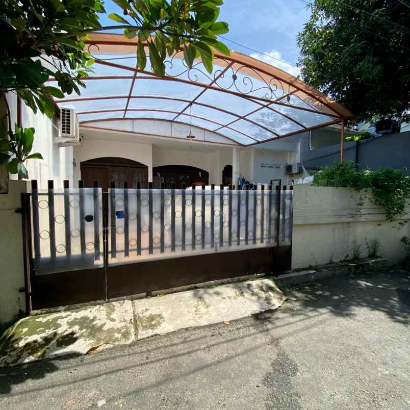 dijual rumah palmerah