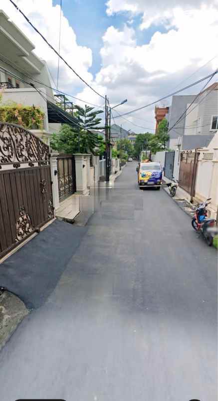 dijual rumah palmerah