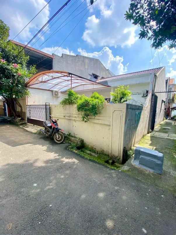 dijual rumah palmerah