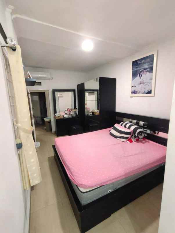 dijual rumah permata buah batu