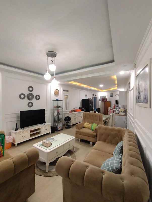 dijual rumah permata buah batu