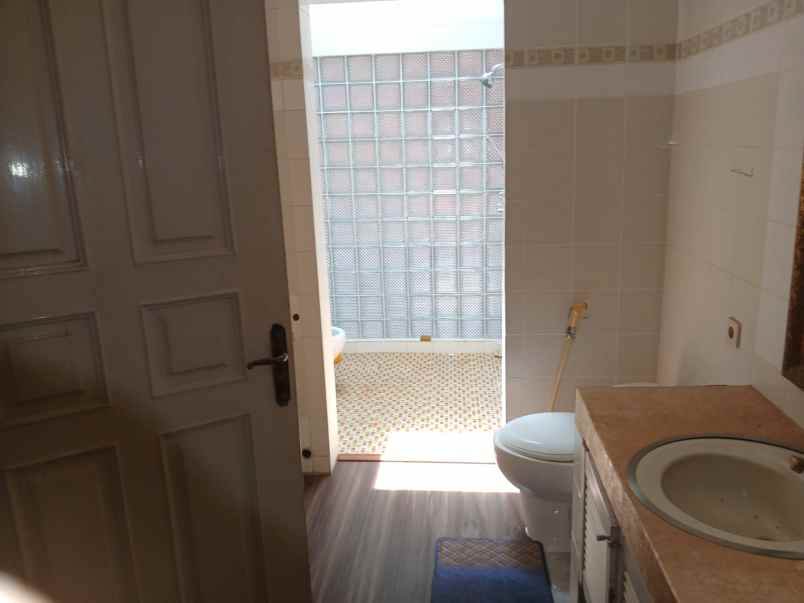 dijual rumah permata hijau