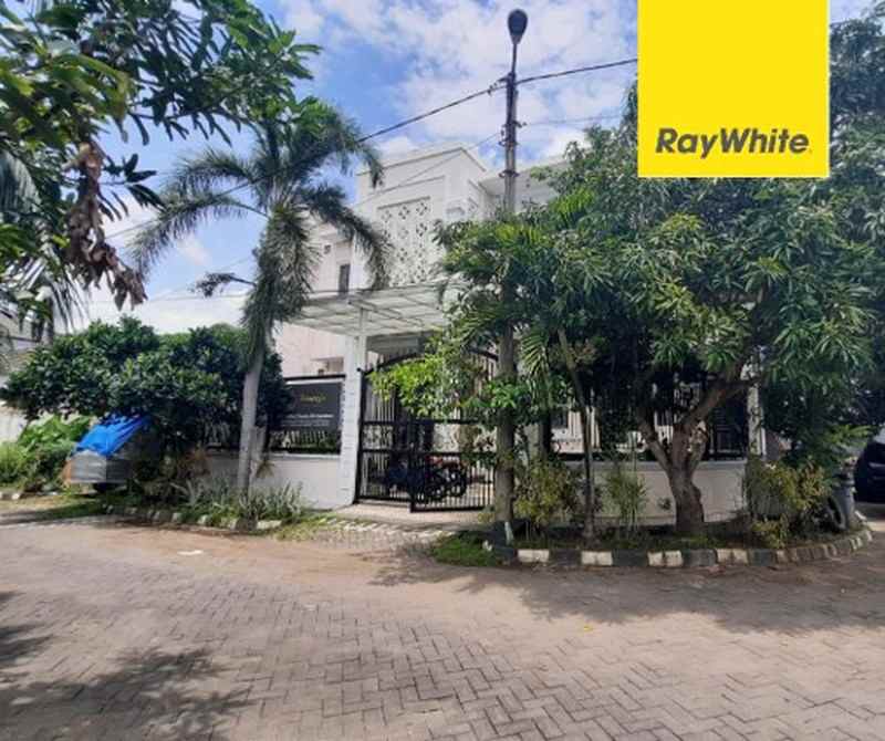 dijual rumah permata safira regency