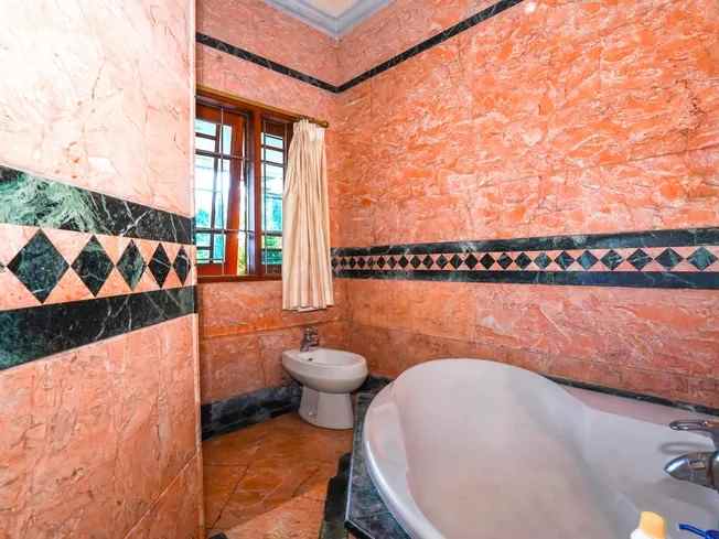 dijual rumah perum tanjung barat indah
