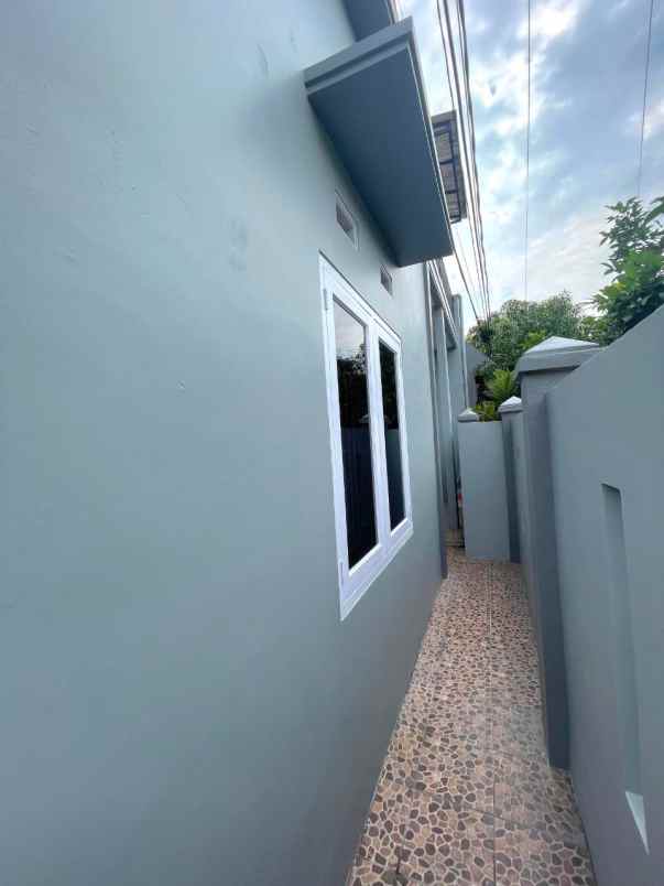 dijual rumah perumahan bulevar hijau