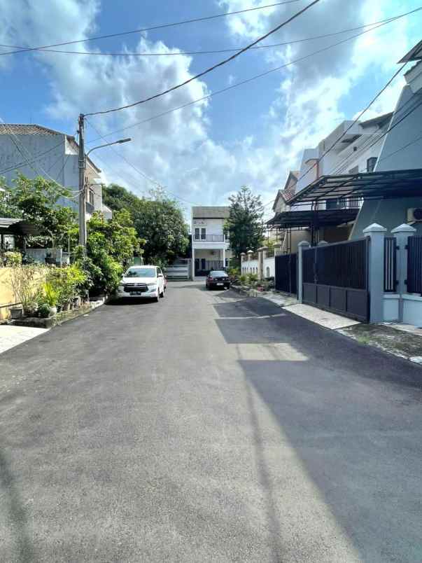 dijual rumah perumahan bulevar hijau