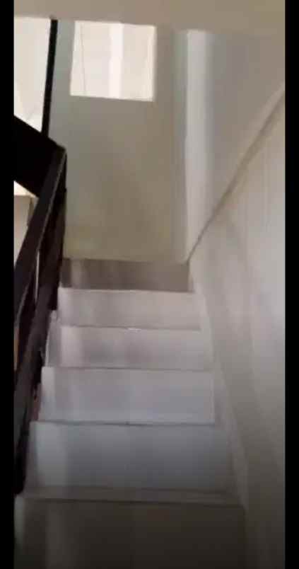dijual rumah perumahan bumi anggrek