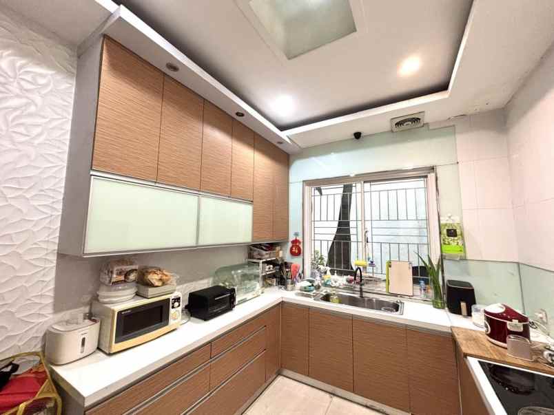 dijual rumah perumahan daan mogot baru