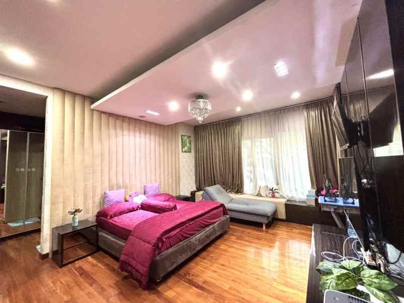 dijual rumah perumahan daan mogot baru