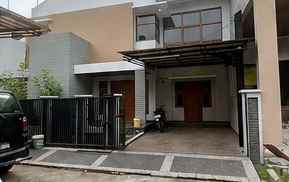 dijual rumah perumahan jatinegara indah