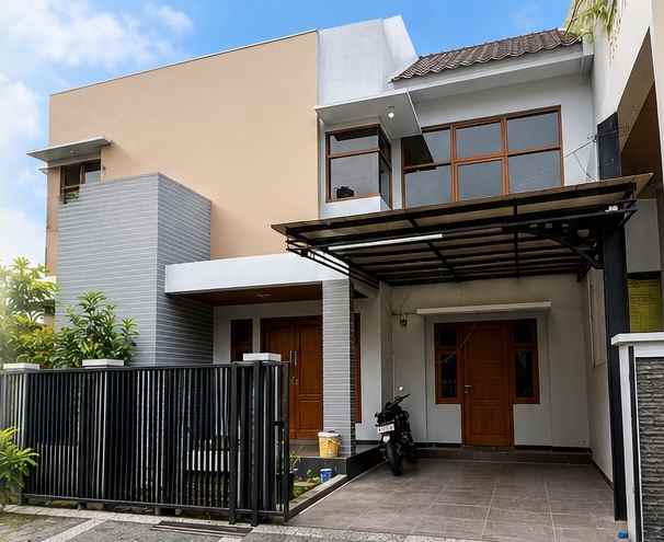 dijual rumah perumahan jatinegara indah