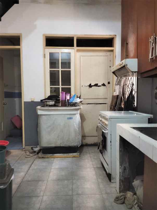 dijual rumah perumahan legenda wisata