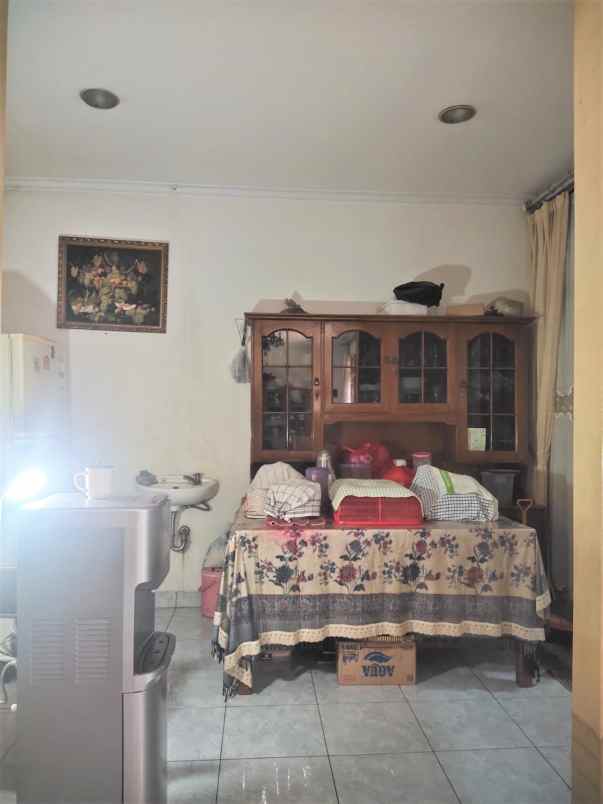 dijual rumah perumahan legenda wisata