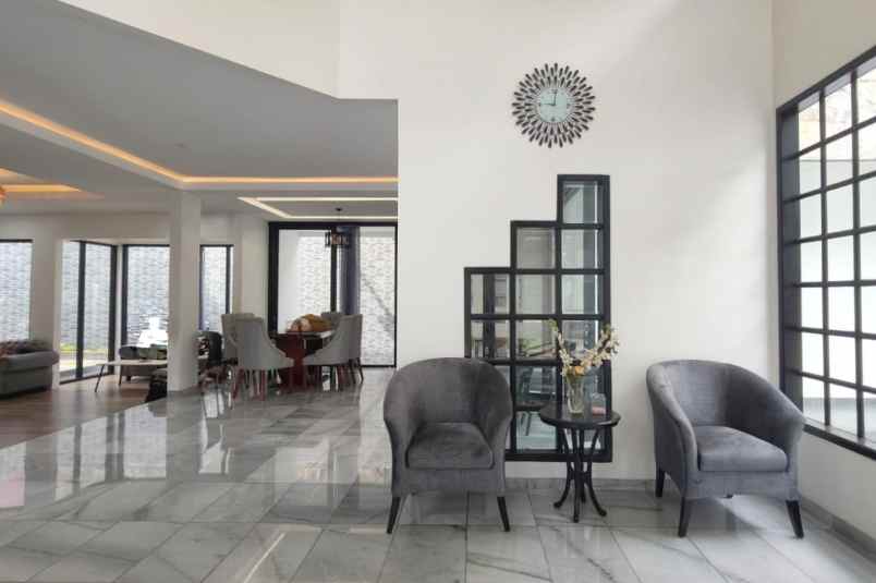 dijual rumah perumahan palem kartika