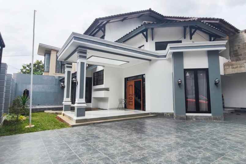 dijual rumah perumahan palem kartika