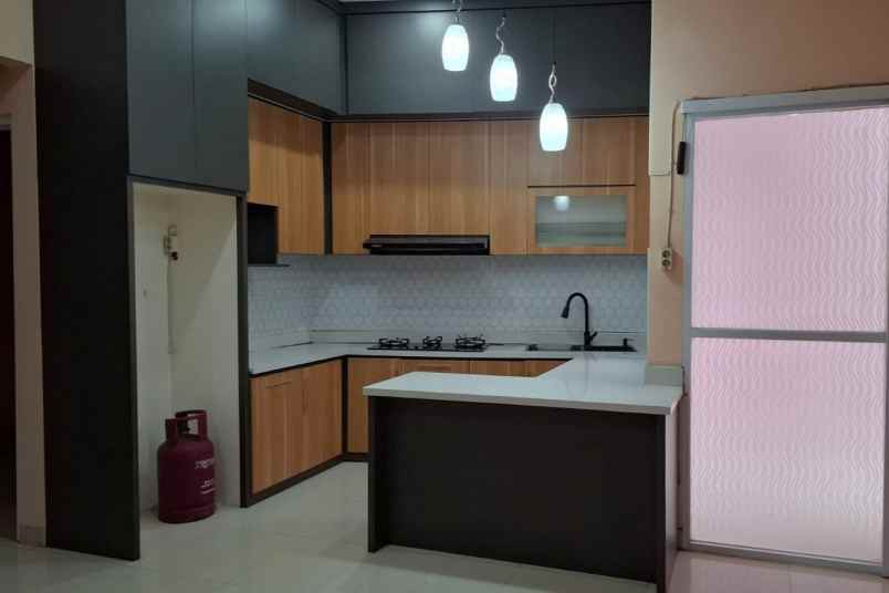 dijual rumah perumahan permata harapan