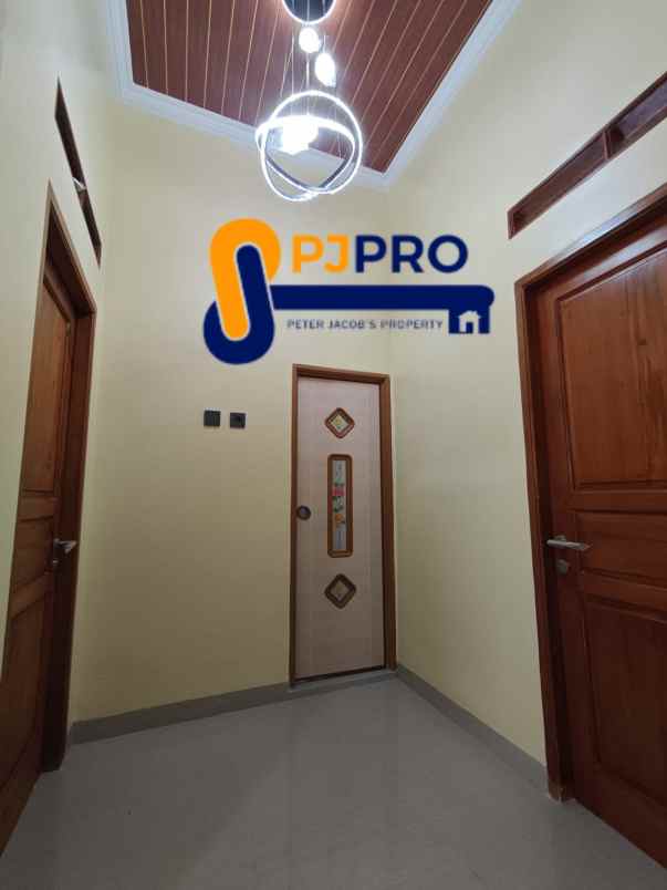 dijual rumah perumahan permata hijau permai