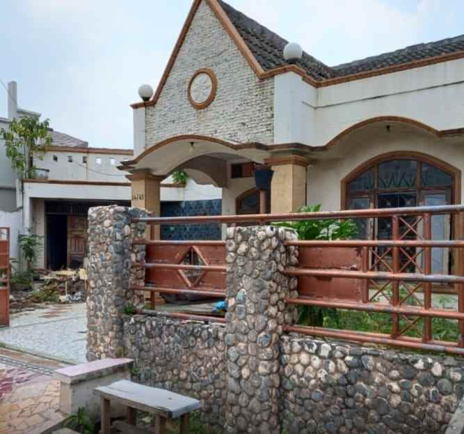 dijual rumah perumahan taman kedaung