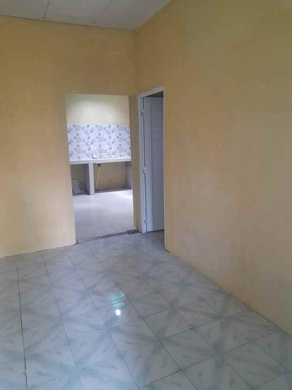 dijual rumah perumahan villa mutiara