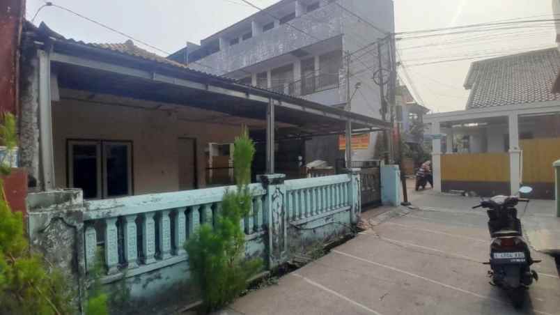 dijual rumah perumnas 1