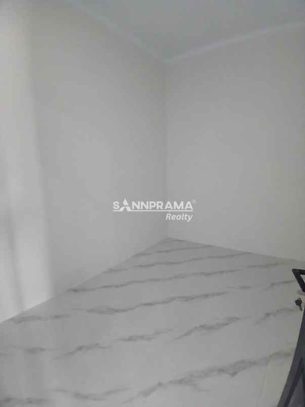 dijual rumah pisangan