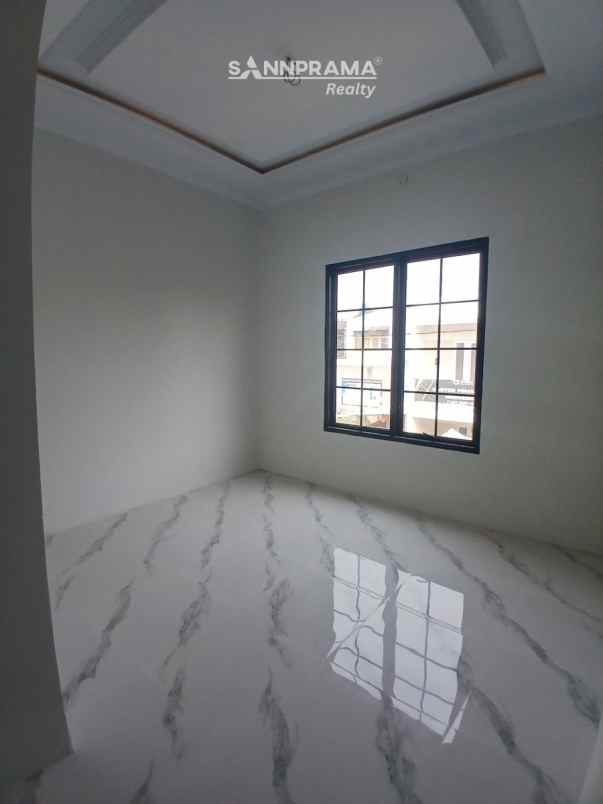 dijual rumah pisangan
