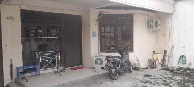 dijual rumah ploso