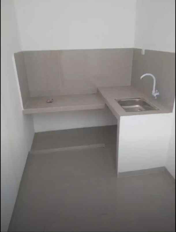 dijual rumah pondok aren