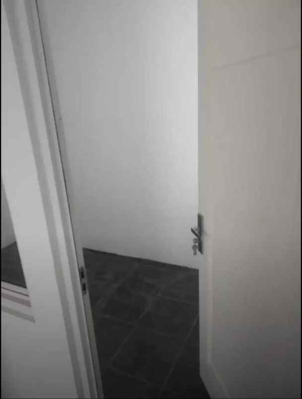 dijual rumah pondok aren