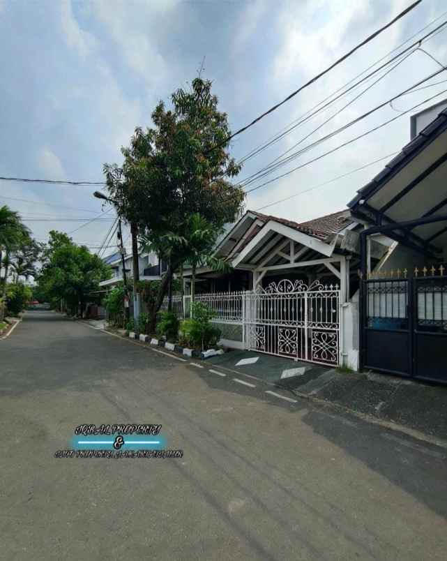 dijual rumah pondok kelapa