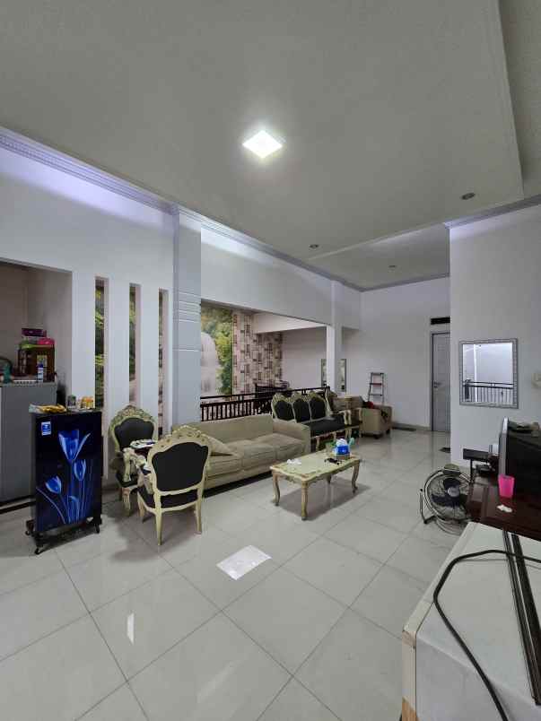 dijual rumah pondok kelapa jaktim