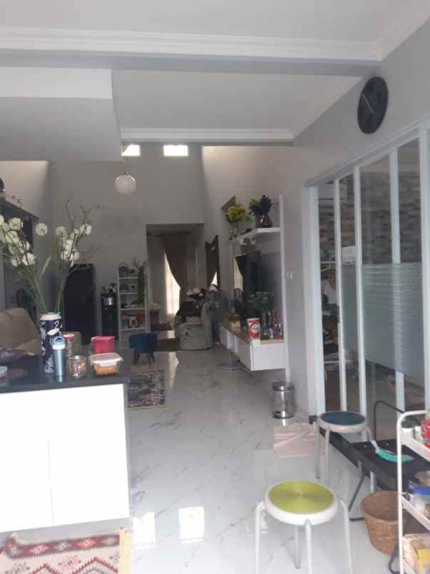 dijual rumah pondok labu