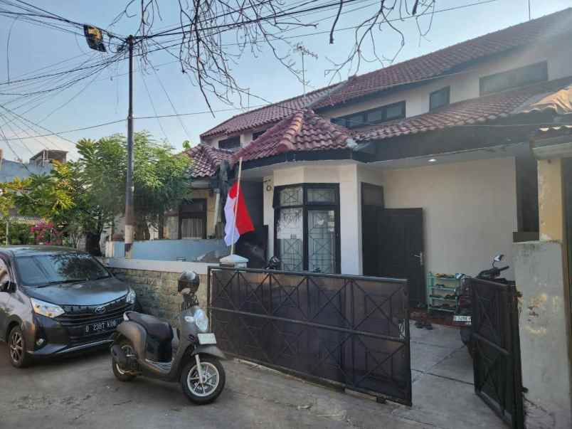 dijual rumah pondokgede