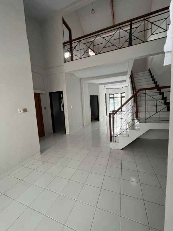 dijual rumah pondokgede