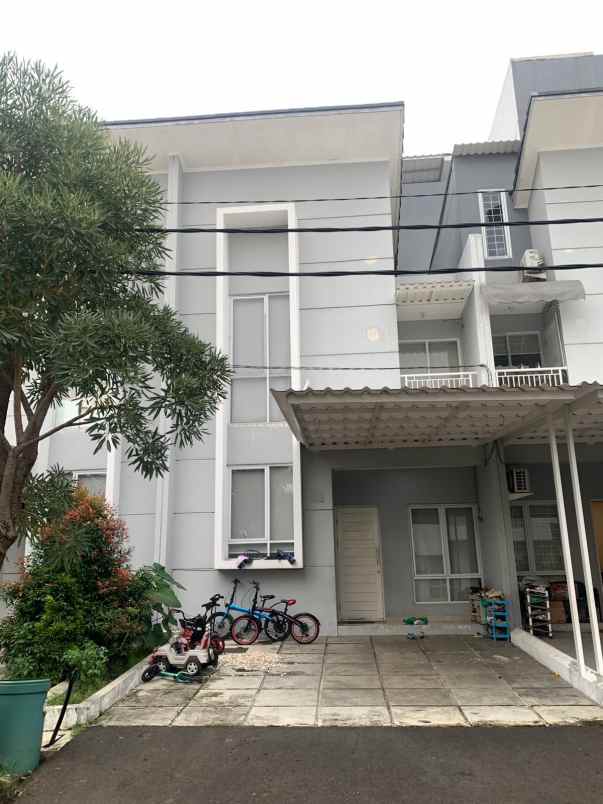 dijual rumah prima harapan regency