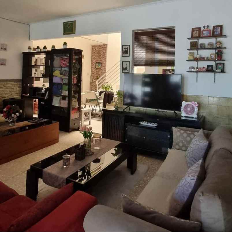 dijual rumah prime cantik siap huni
