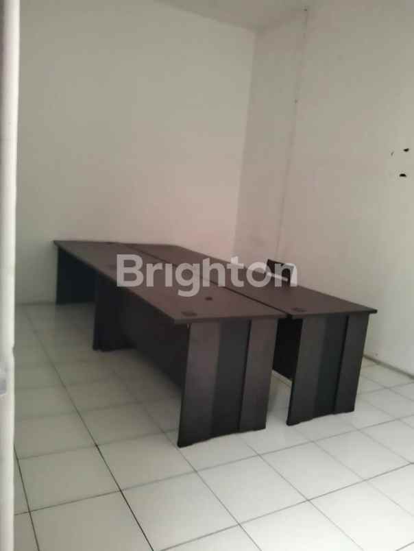 dijual rumah pucang anom timur
