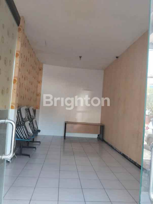 dijual rumah pucang anom timur
