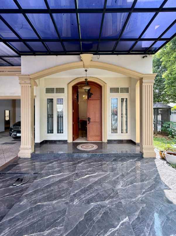 dijual rumah radio dalam