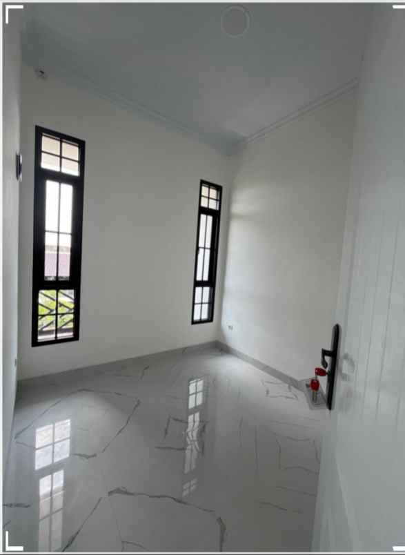 dijual rumah rangkapan jaya