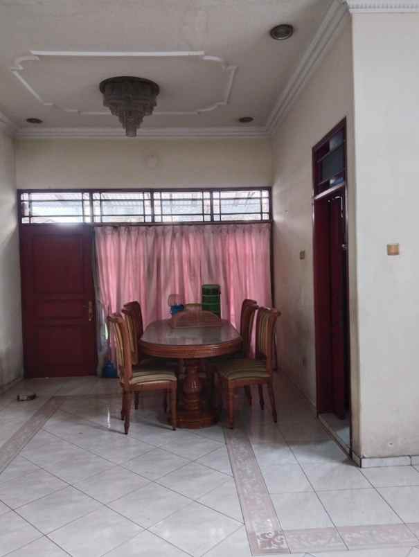 dijual rumah rasamala