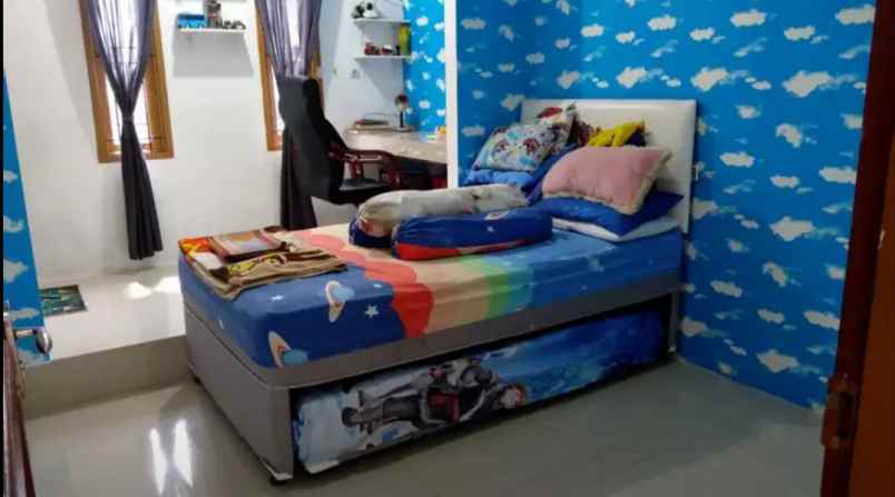 dijual rumah rawageni kel ratu jaya kec