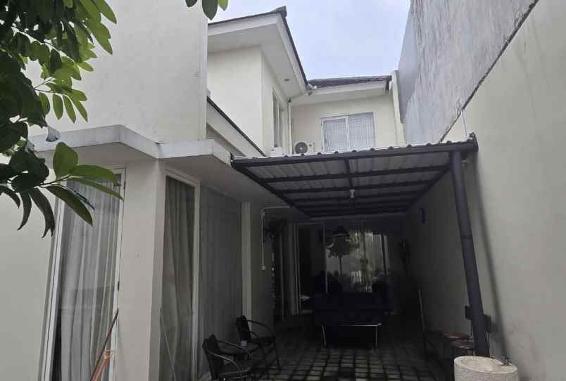 dijual rumah royal residence cluster