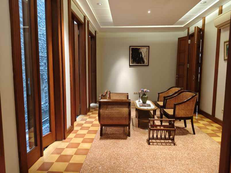 dijual rumah rumah menteng jakarta pusat
