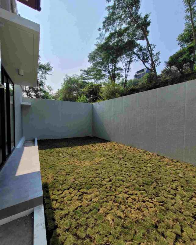 dijual rumah sambiroto